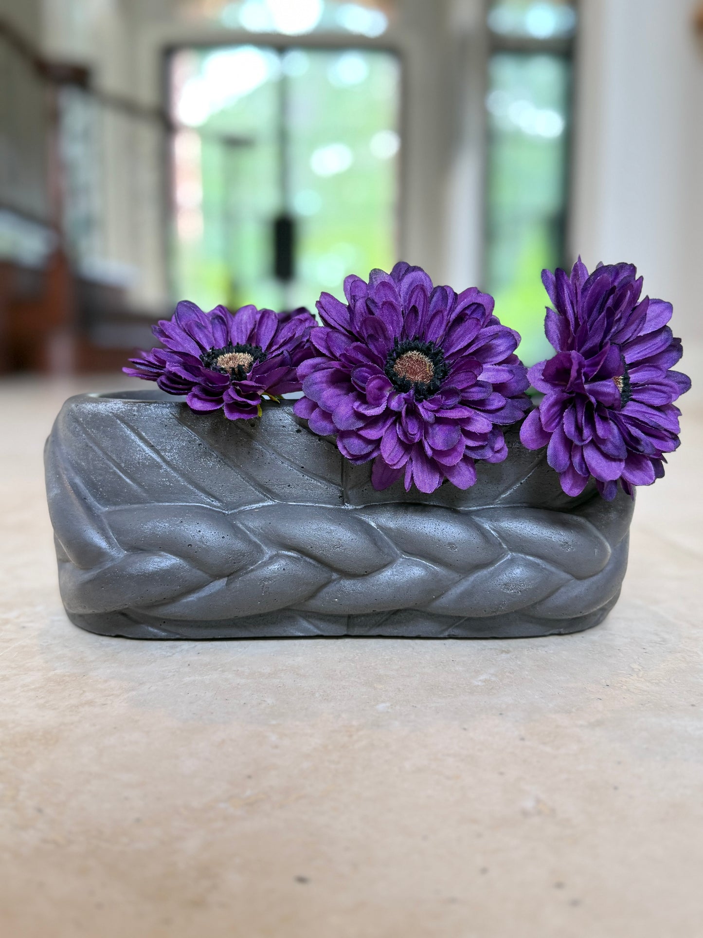 The Ana Planter